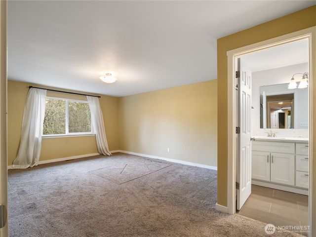 28601 30th Avenue E, Spanaway, WA 98387