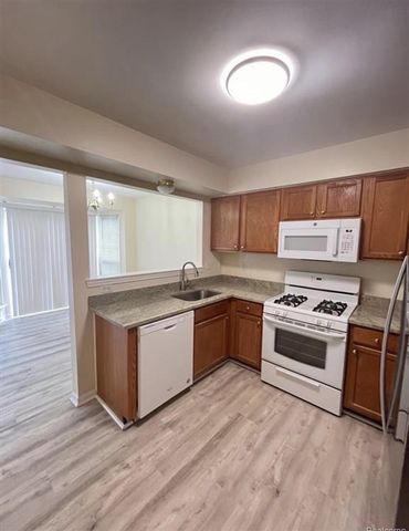 3112 Village Circle, Ann Arbor, MI 48108