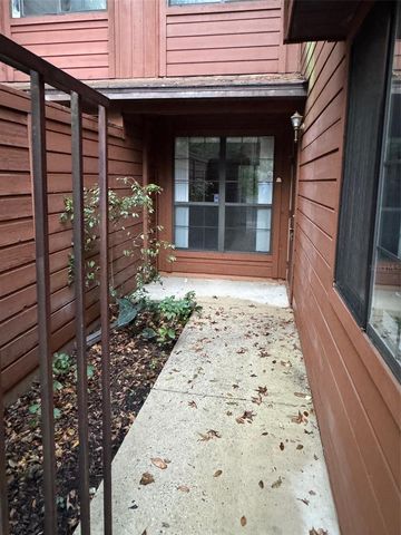 809 SW 55TH TERRACE, Gainesville, FL 32607