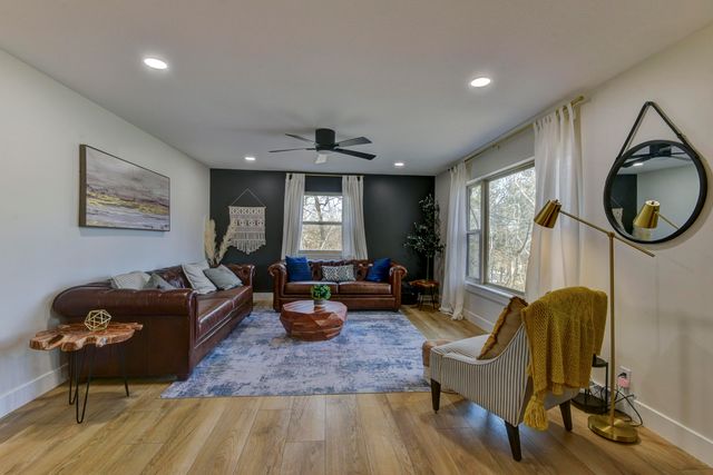 27534 Farm Road 2240, Shell Knob, MO 65747