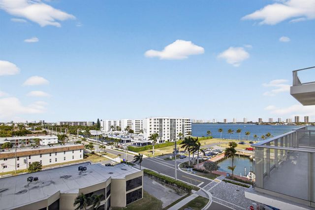 220 Lake Shore Drive 605, Lake Park, FL 33403