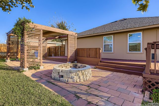 1013 Polmont, Seguin, TX 78155