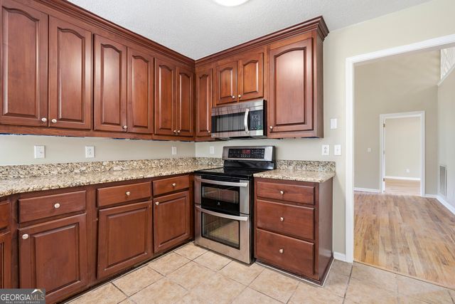 216 Eastwick Place, Macon, GA 31210