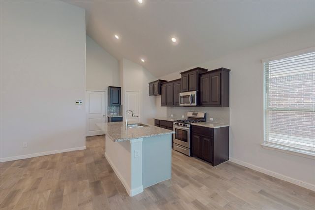 821 Falcon Road, Argyle, TX 76226