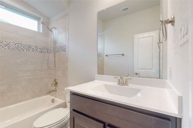 821 Falcon Road, Argyle, TX 76226