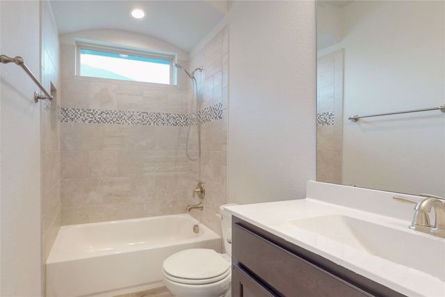 821 Falcon Road, Argyle, TX 76226