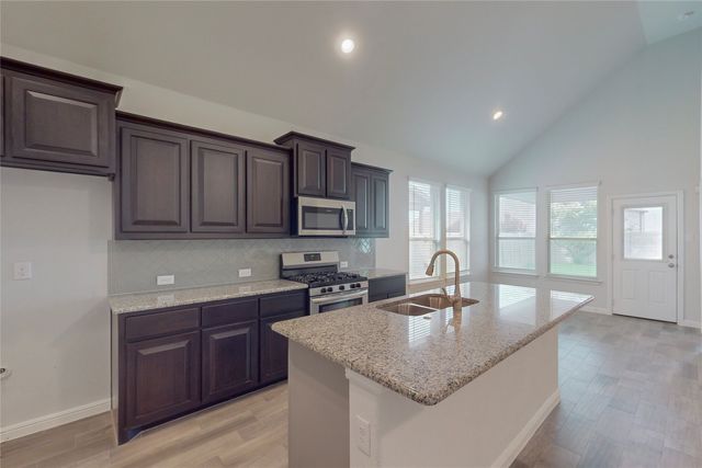 821 Falcon Road, Argyle, TX 76226