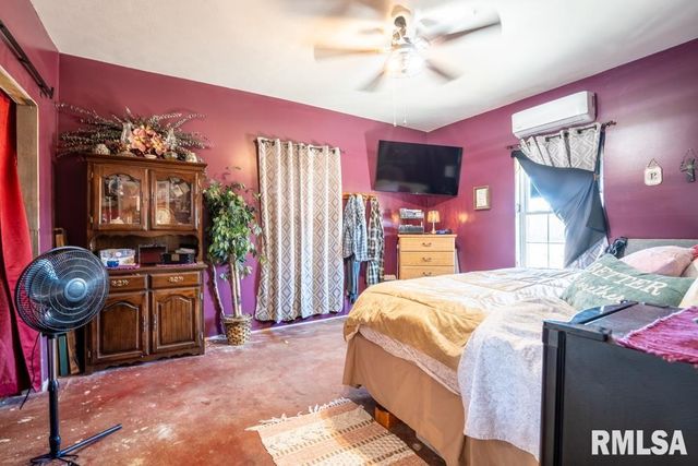 13261 CASEY Road, Marion, IL 62959