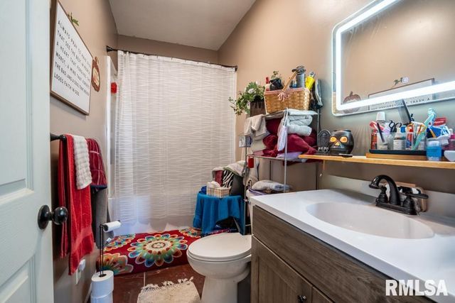 13261 CASEY Road, Marion, IL 62959