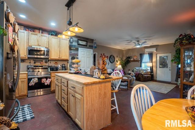 13261 CASEY Road, Marion, IL 62959