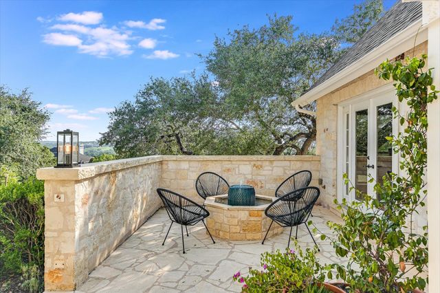 700 Furlong DR, Austin, TX 78746