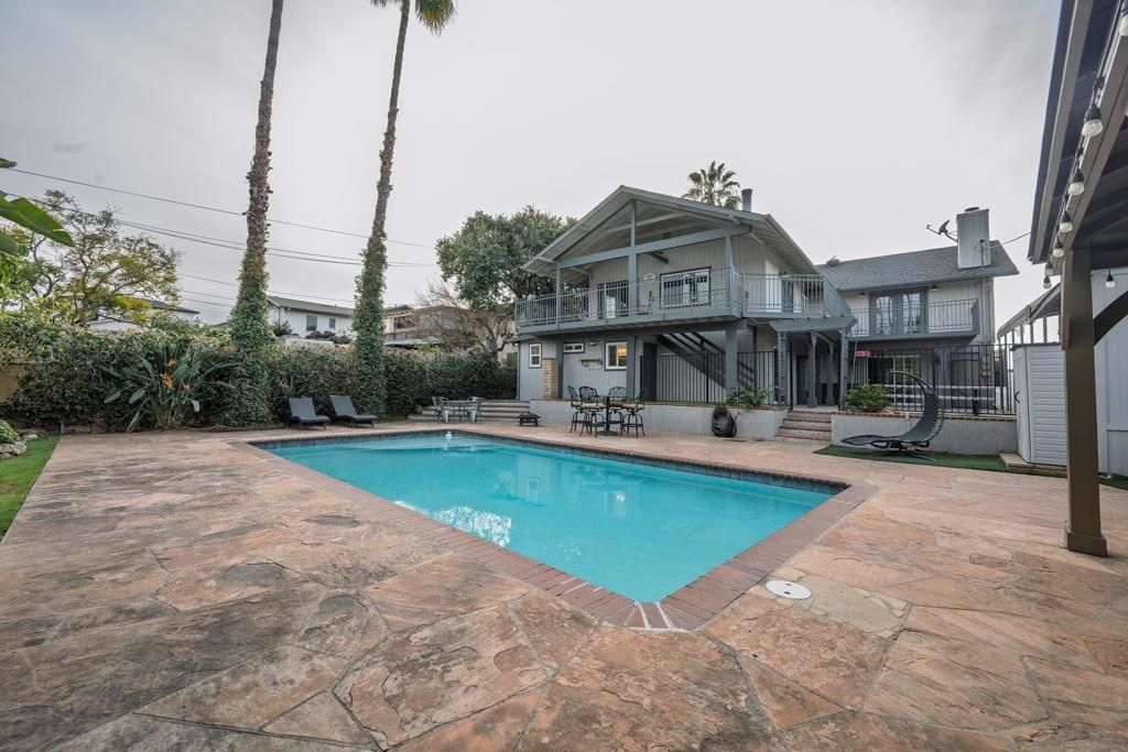 444 Avalon Dr., Vista, CA 92084 — exterior