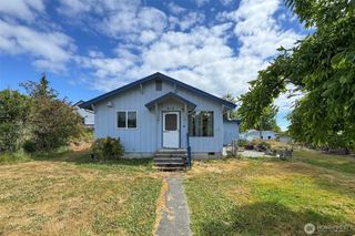 915 W 11th St, Port Angeles, WA 98363