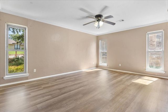 1820 Green Ridge Court, Carrollton, TX 75007