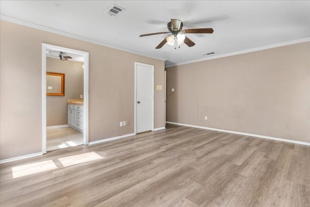 1820 Green Ridge Court, Carrollton, TX 75007