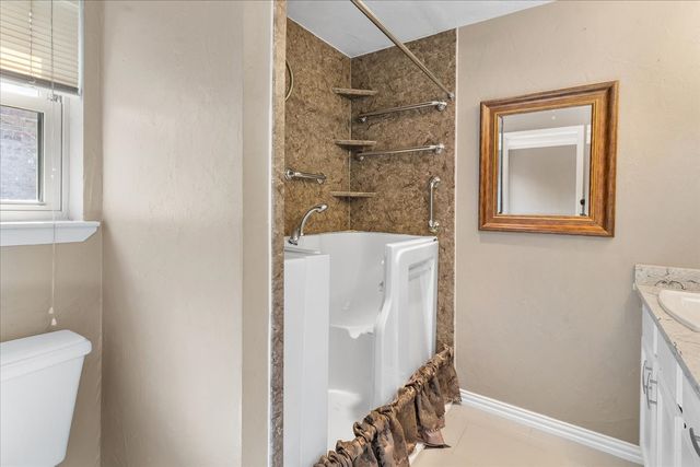 1820 Green Ridge Court, Carrollton, TX 75007