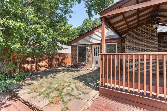 1820 Green Ridge Court, Carrollton, TX 75007