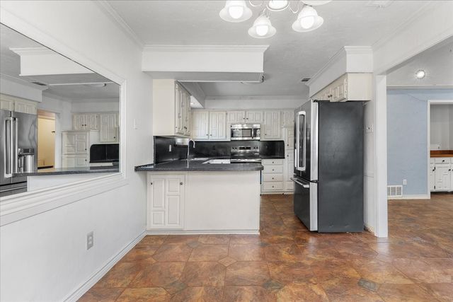 1820 Green Ridge Court, Carrollton, TX 75007