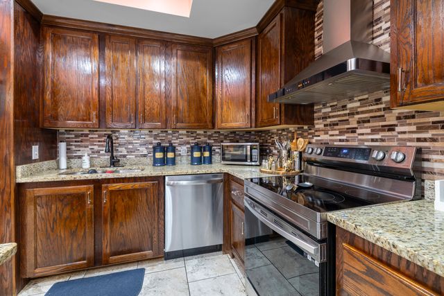 6 Burkett Drive, Sumter, SC 29150