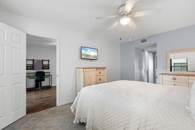 305 30TH AVENUE W A208, Bradenton, FL 34205