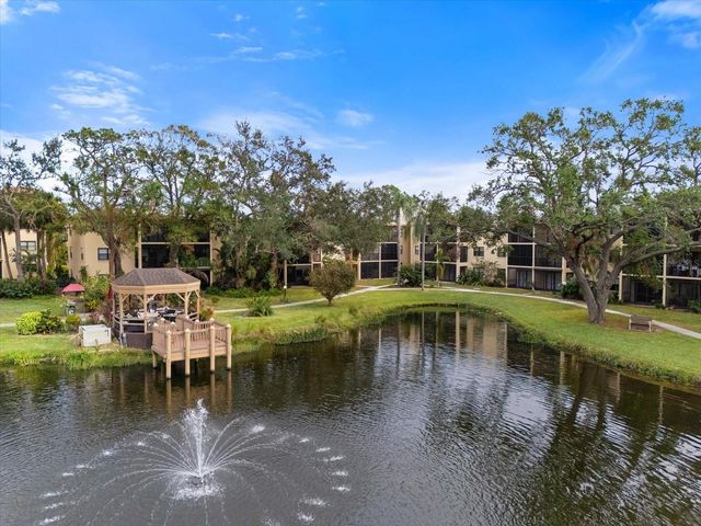 305 30TH AVENUE W A208, Bradenton, FL 34205