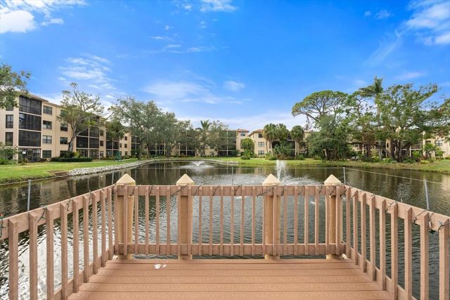 305 30TH AVENUE W A208, Bradenton, FL 34205