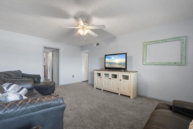 305 30TH AVENUE W A208, Bradenton, FL 34205