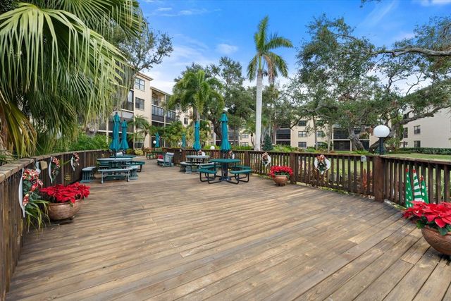 305 30TH AVENUE W A208, Bradenton, FL 34205