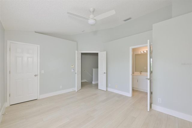 671 VALLANCE WAY NE, St Petersburg, FL 33716