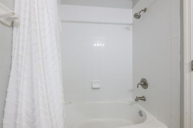 671 VALLANCE WAY NE, St Petersburg, FL 33716