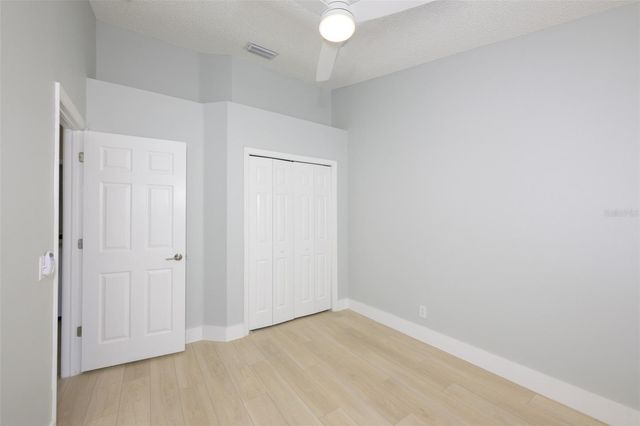 671 VALLANCE WAY NE, St Petersburg, FL 33716