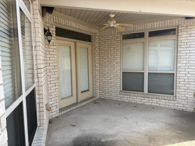 126 Hunters Green Circle, Little Rock, AR 72211