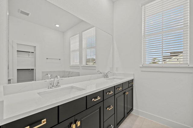 527 Park Hill Court, Stafford, TX 77477