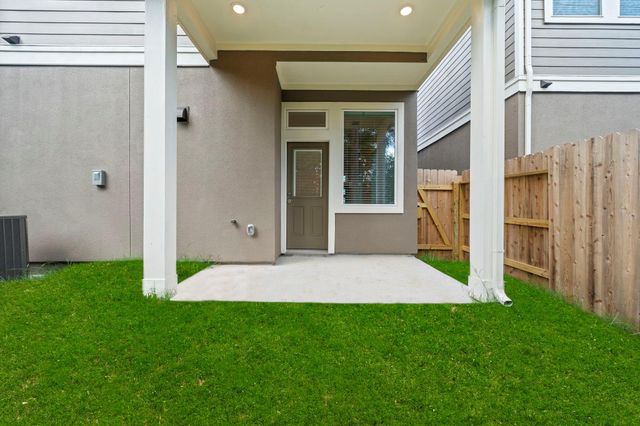 527 Park Hill Court, Stafford, TX 77477