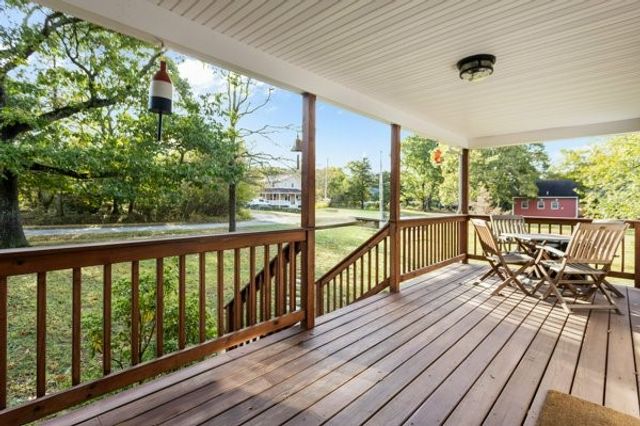 033 Alden Avenue, Portsmouth, RI 02871