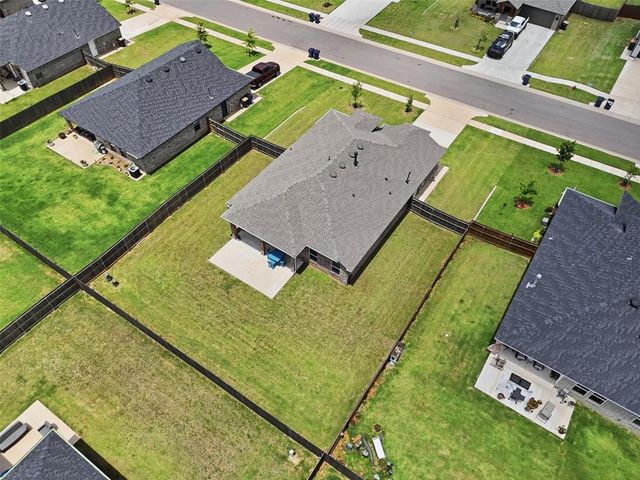 300 Isabella Drive, Blanchard, OK 73010