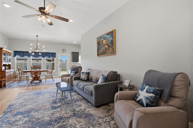 300 Isabella Drive, Blanchard, OK 73010