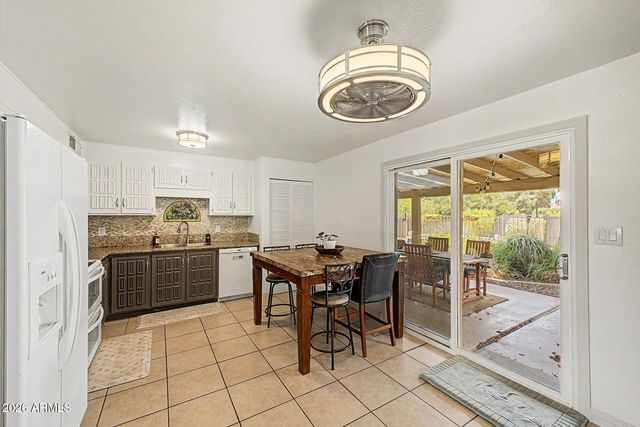 15210 N 37TH Street, Phoenix, AZ 85032