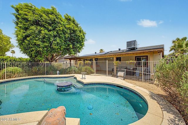 15210 N 37TH Street, Phoenix, AZ 85032