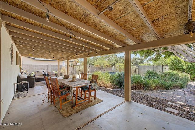 15210 N 37TH Street, Phoenix, AZ 85032