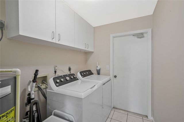 1904 SE 36th TER, Cape Coral, FL 33904