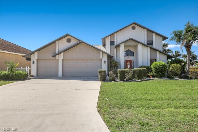 1904 SE 36th TER, Cape Coral, FL 33904