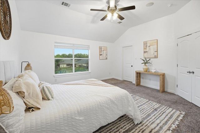 105 Farm House RD, San Marcos, TX 78666