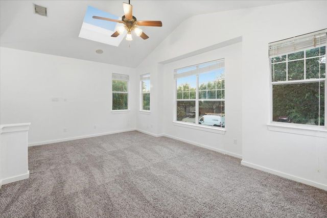105 Farm House RD, San Marcos, TX 78666