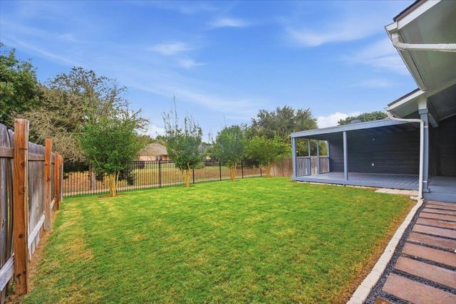 105 Farm House RD, San Marcos, TX 78666