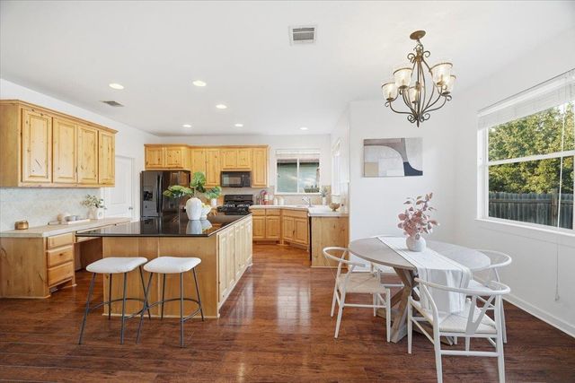 105 Farm House RD, San Marcos, TX 78666