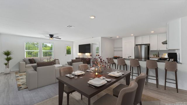 332 Elephants Ear, New Braunfels, TX 78130