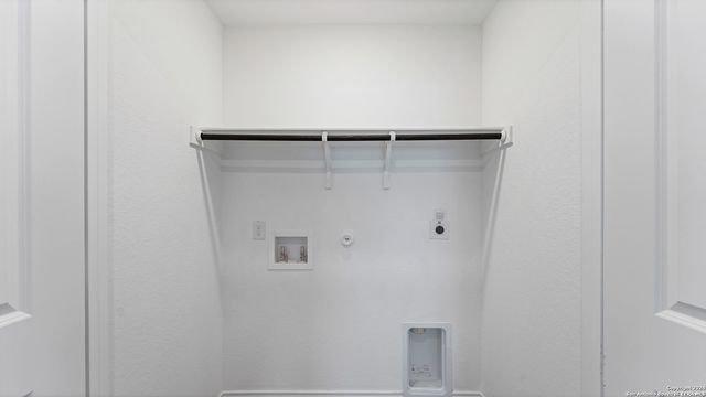 332 Elephants Ear, New Braunfels, TX 78130