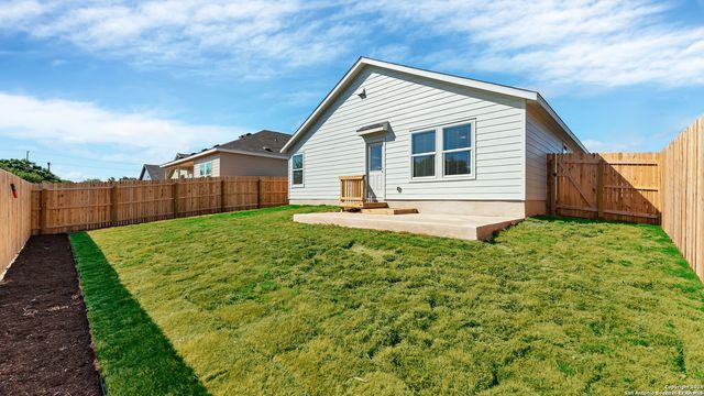 332 Elephants Ear, New Braunfels, TX 78130