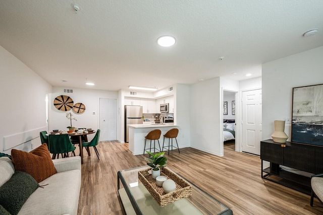 13501 VISTA WALK DRIVE B, Orlando, FL 32821